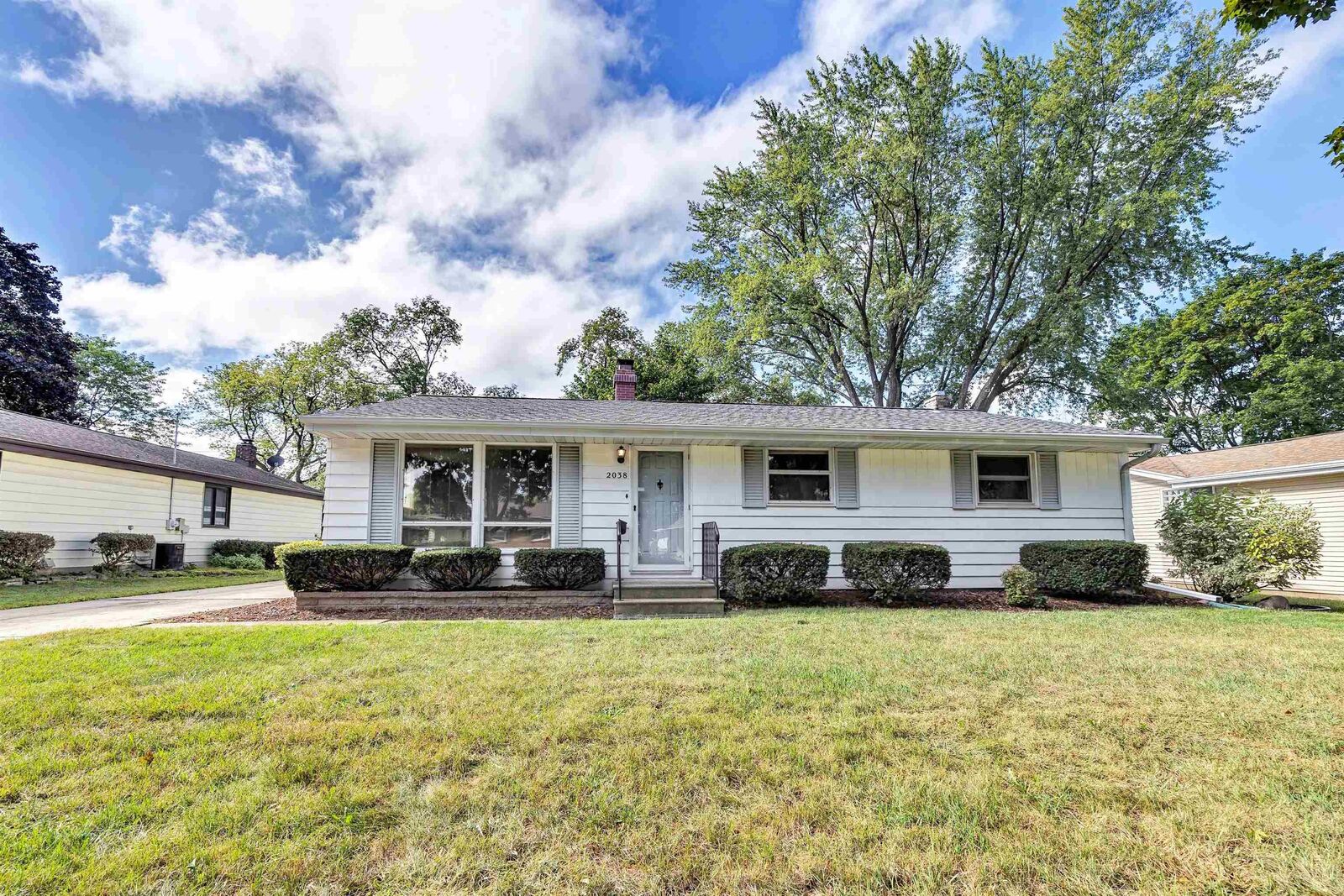 Property Photo:  2038 Fern Lane  WI 54302-4066 