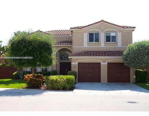 Property Photo:  1663 E Harmony Lake Cir 1663  FL 33324 