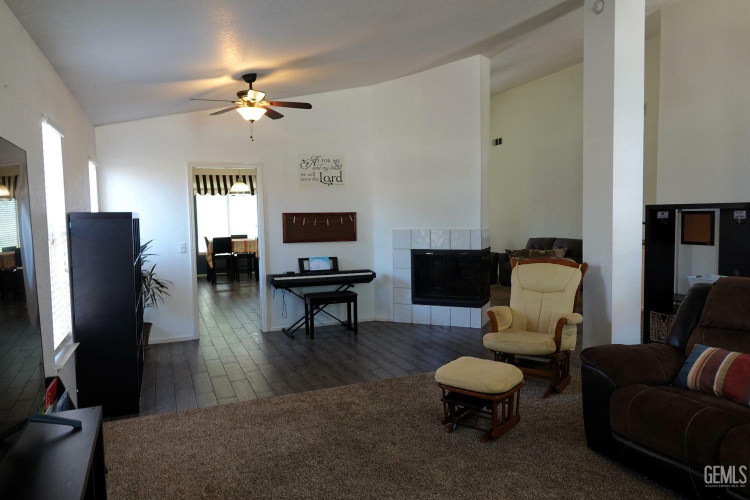 Property Photo:  10001 Single Oak Drive  CA 93311 