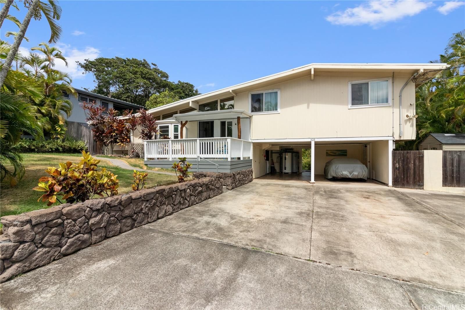 Property Photo: 325 Ilihau Street HI 96734