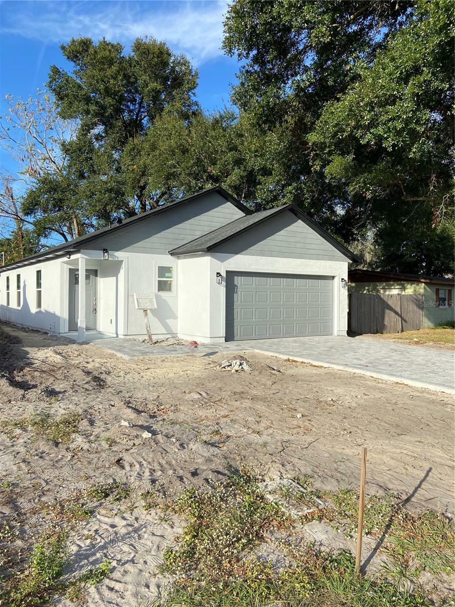 Property Photo:  726 Eldridge Street  FL 32803 