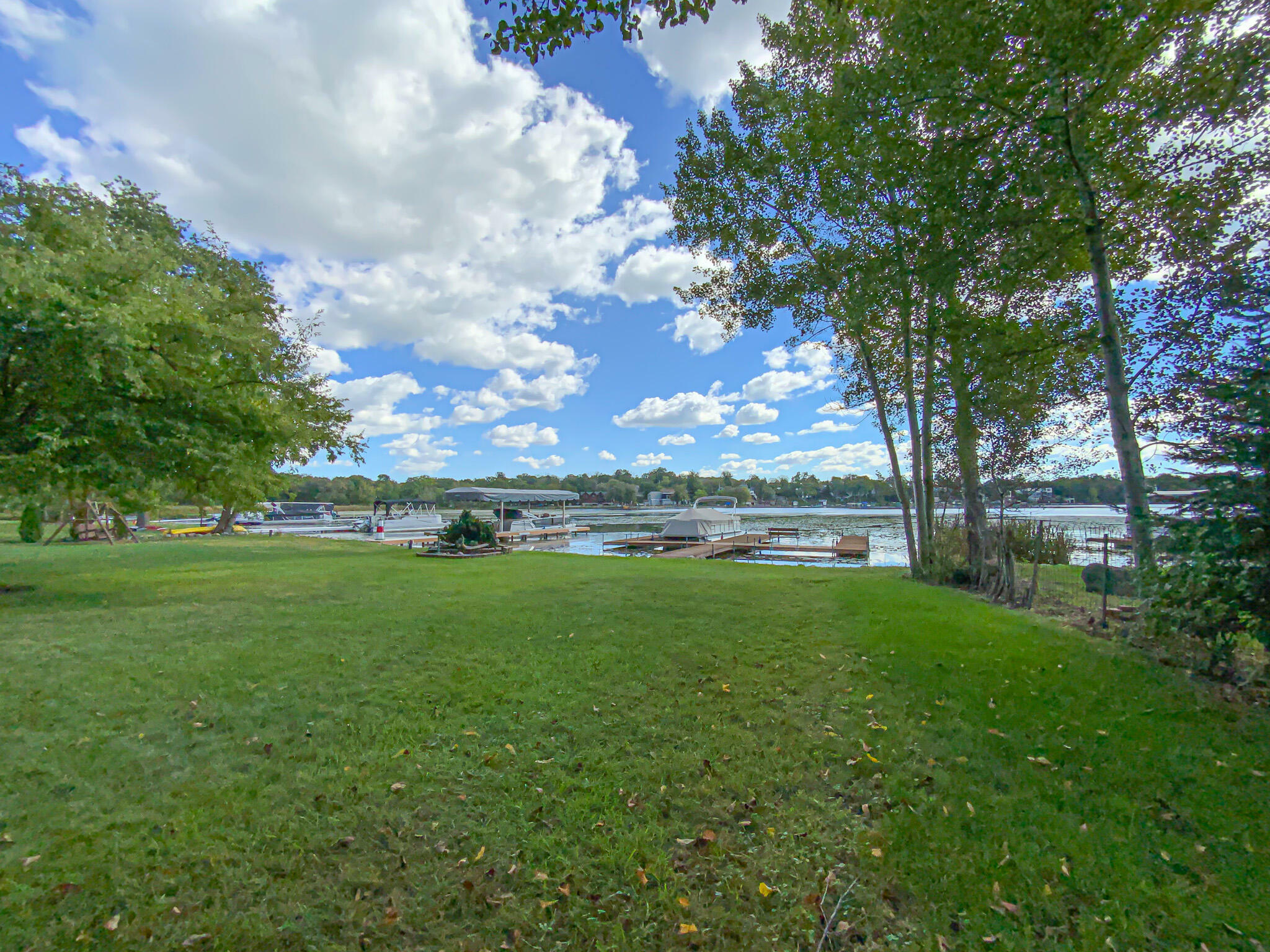 Property Photo:  W336n6496 Lakeview Dr  WI 53066 