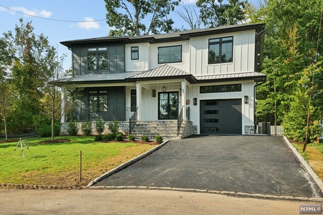 Property Photo:  37 Manor Road  NJ 07039 