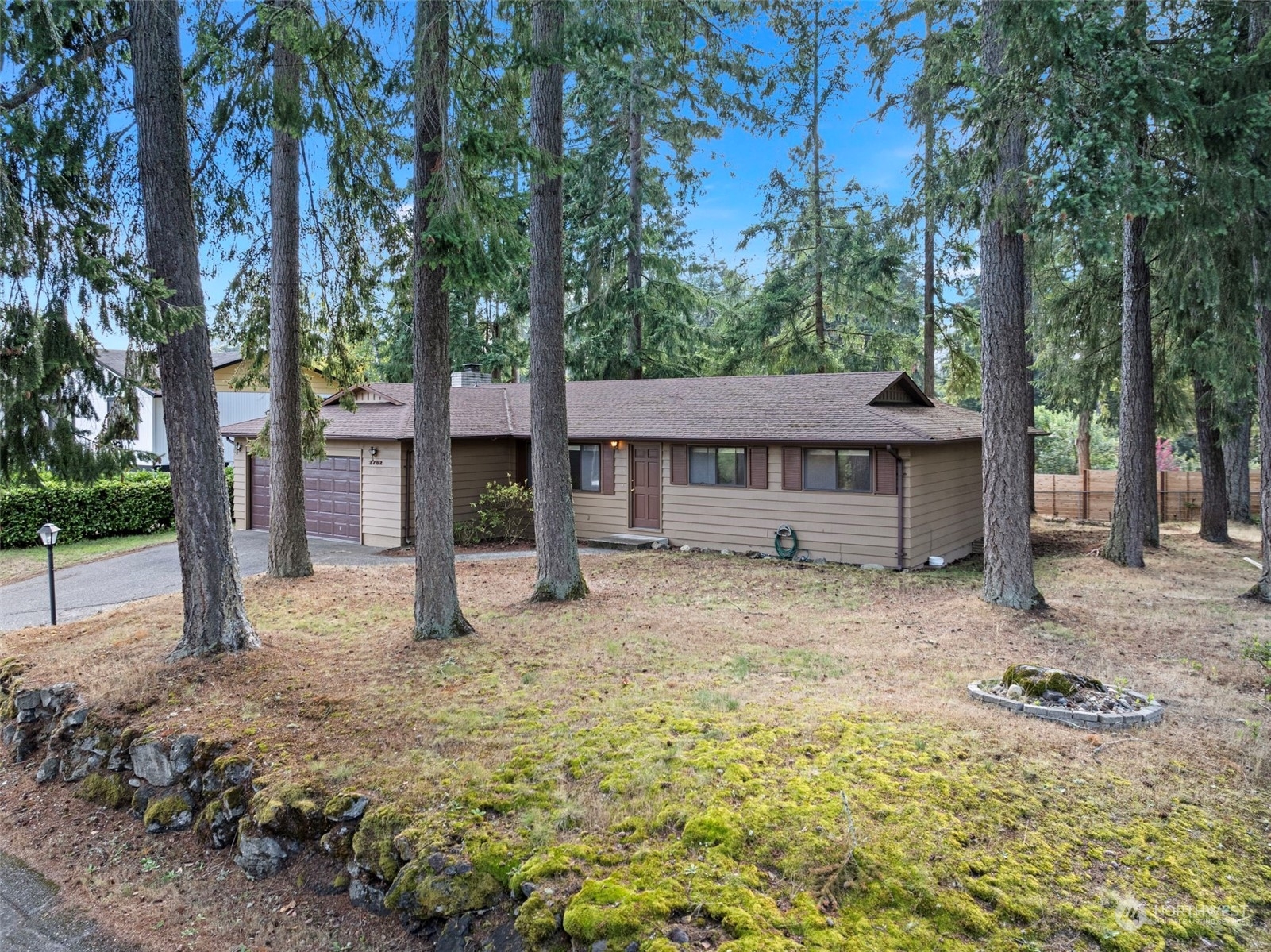 Property Photo:  2702 Oxford Court  WA 98388 