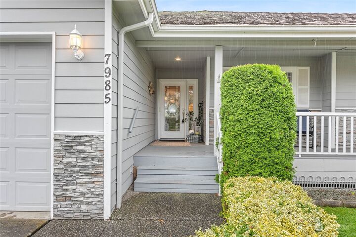 Property Photo: 7985 Sawgrass Way WA 98230