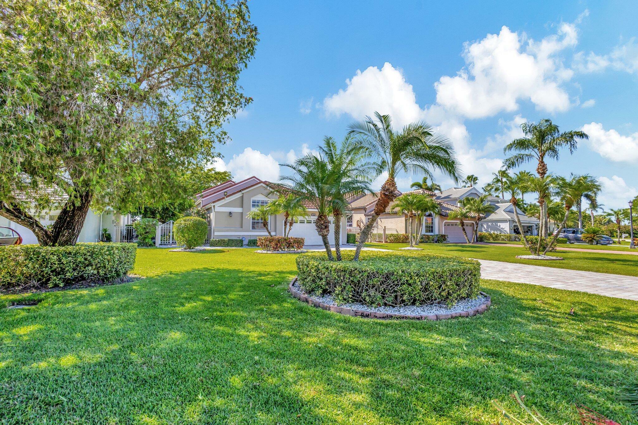 Property Photo:  13940 Cross Pointe Court  FL 33418 