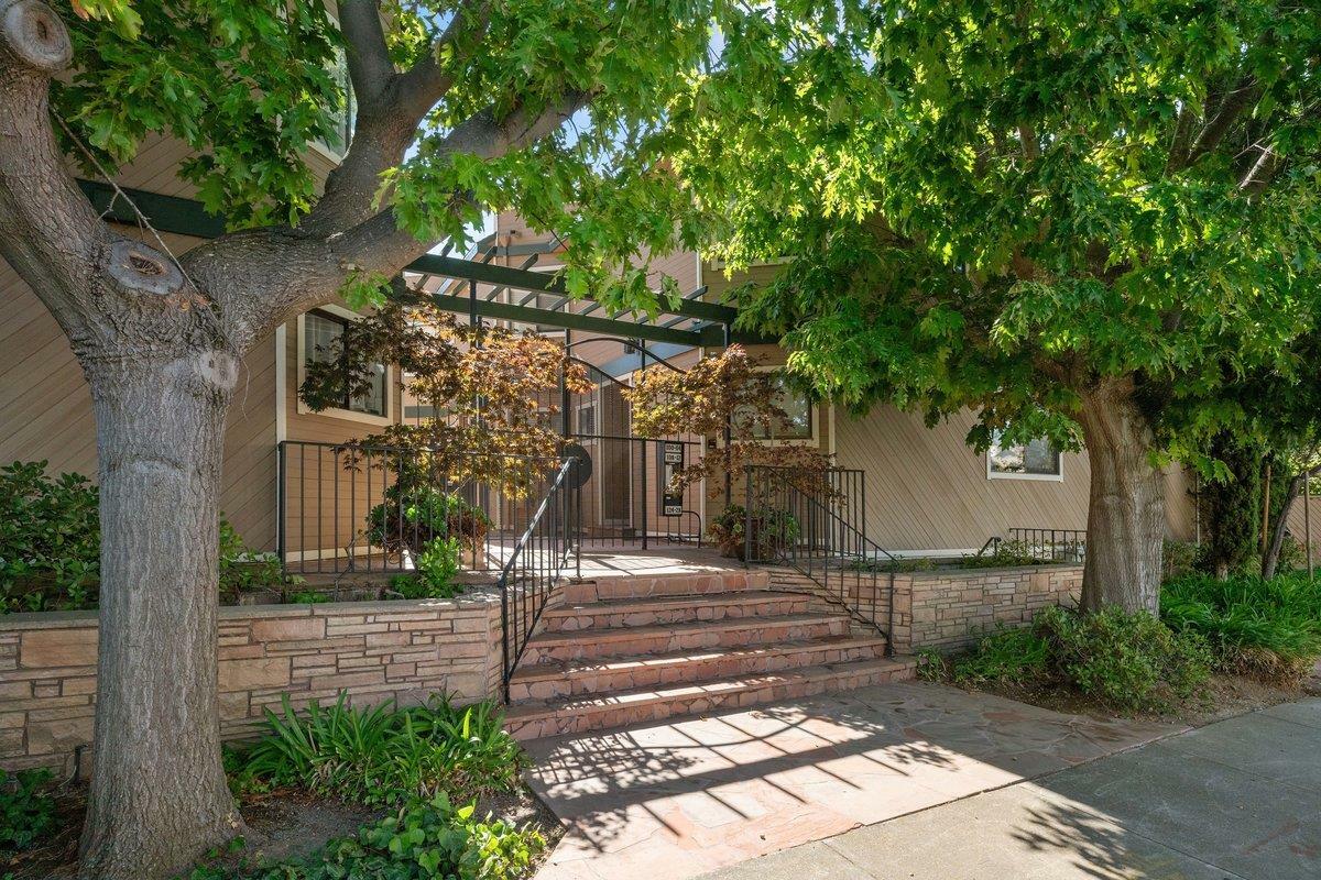 Property Photo:  120 State Street  CA 94401 