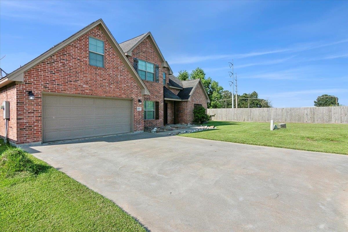 Property Photo:  1815 Lindsey Lane  TX 77627 