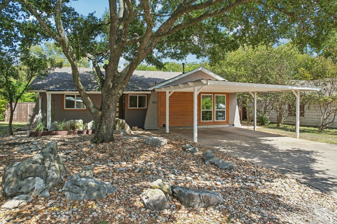 Property Photo:  5106 Meadow Creek Cove  TX 78745 