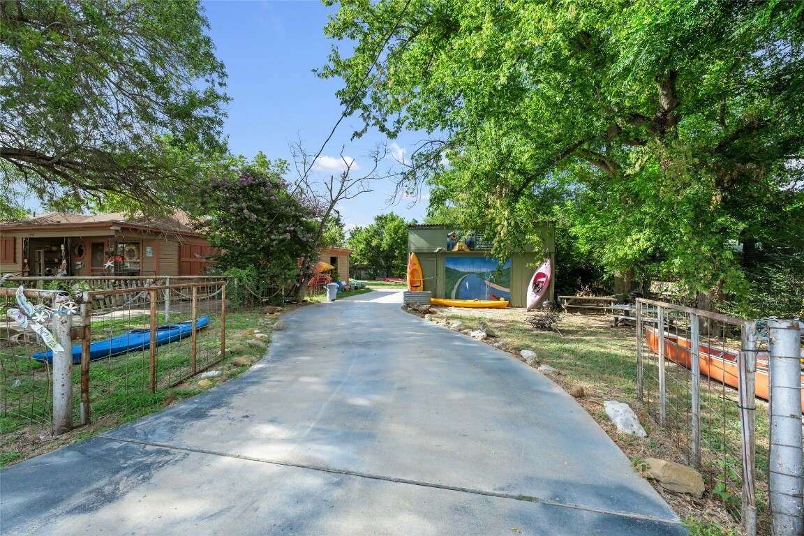 Property Photo:  1409 Chestnut Street  TX 78602 