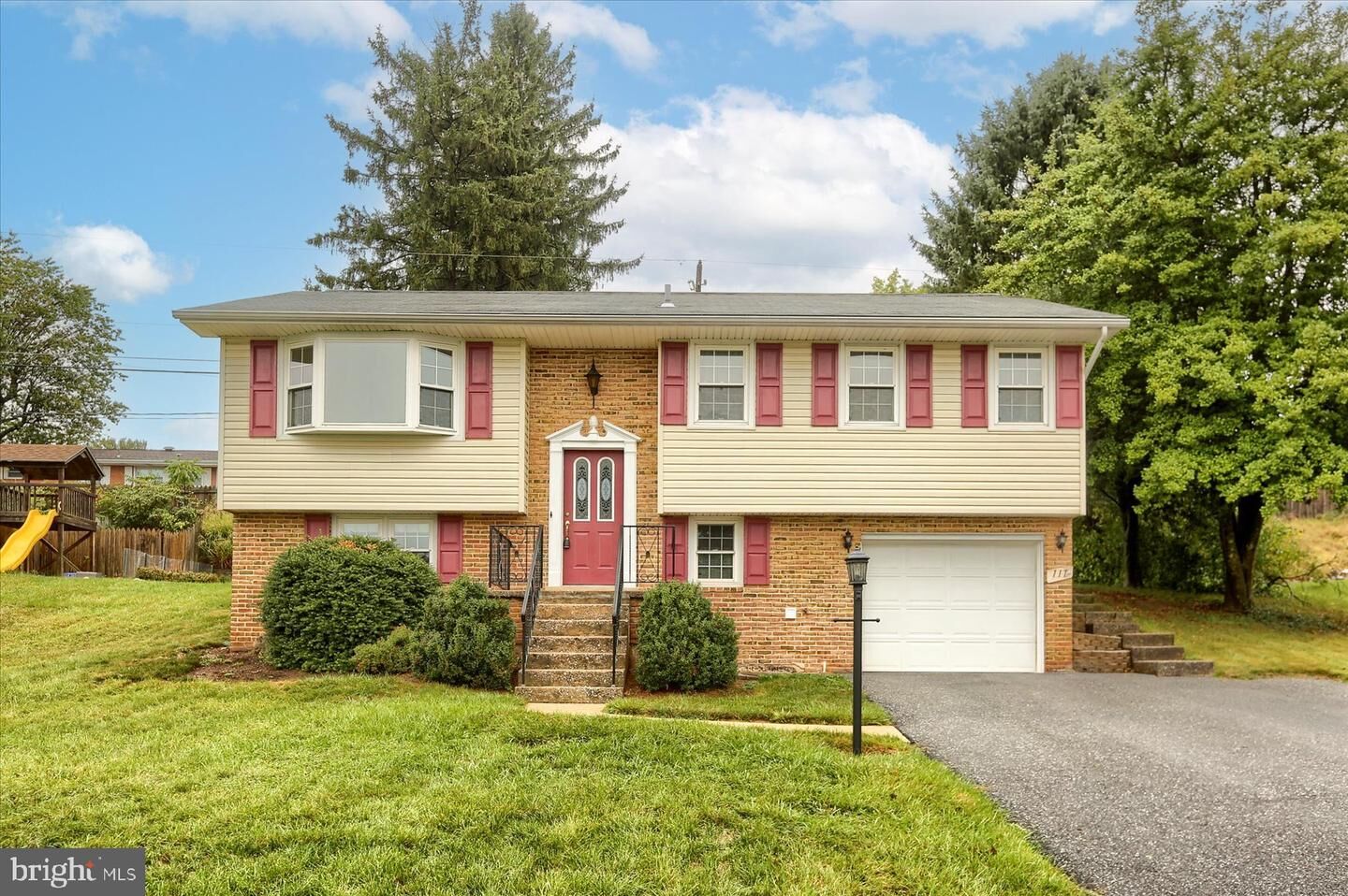 Property Photo: 111 Greenwood Drive PA 17070