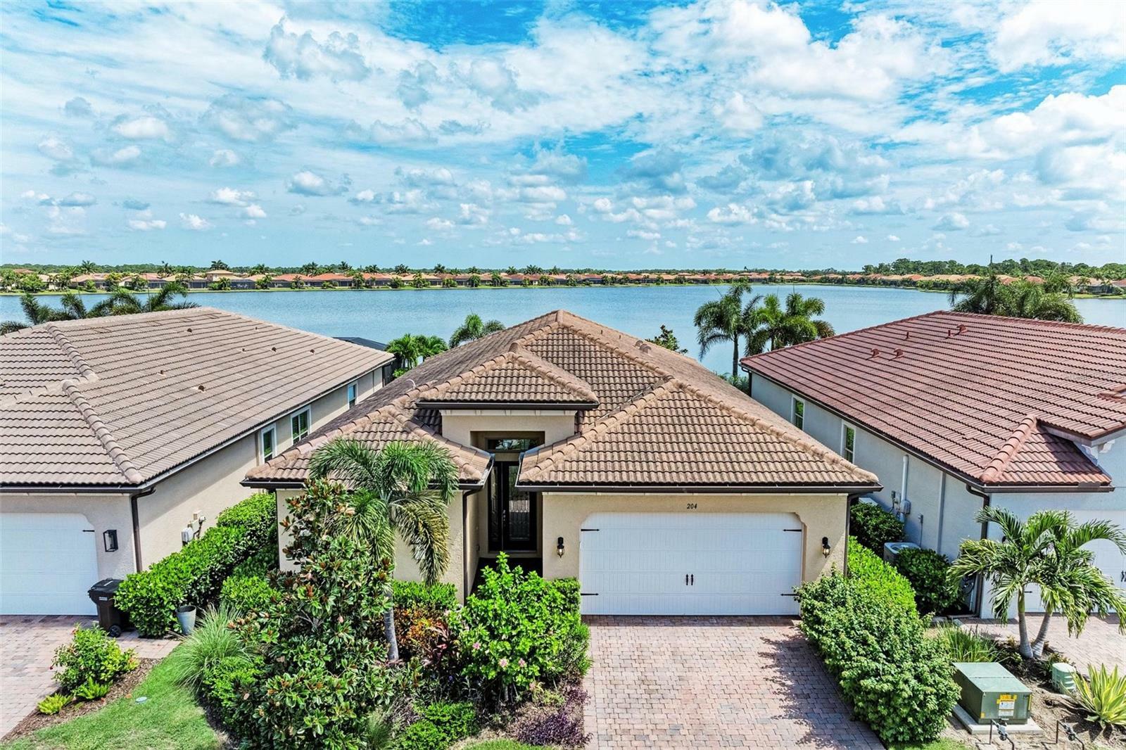 Property Photo:  204 Maraviya Boulevard  FL 34275 