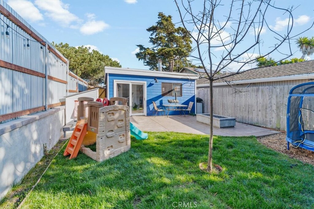 Property Photo:  1709 7th Street  CA 93402 