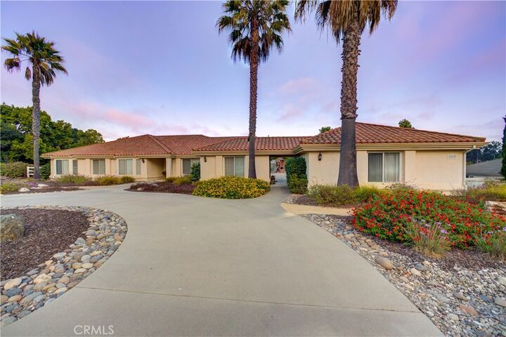 Property Photo:  1015 Olympic Way  CA 93444 