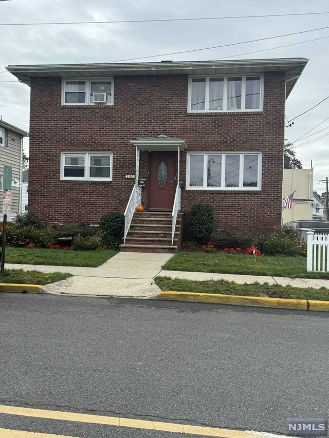 Property Photo:  230 Irving Place 2  NJ 07071 