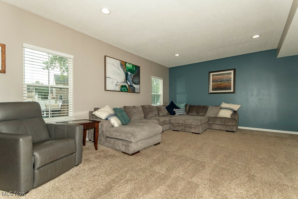 Property Photo:  1928 Thornwood Lane  OH 44077 