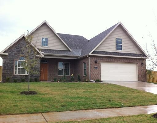 Property Photo:  3401 SW 8th Street  AR 72712 