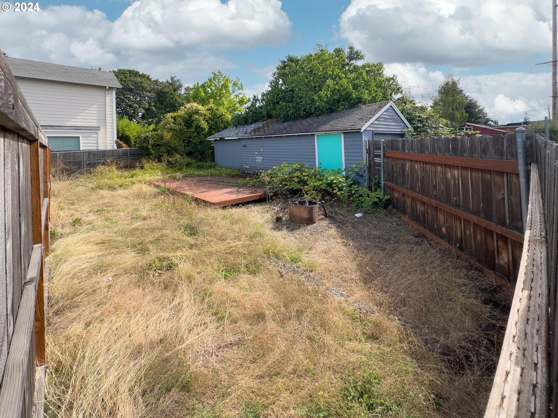 Property Photo:  NE 57th Ave  OR 97213 