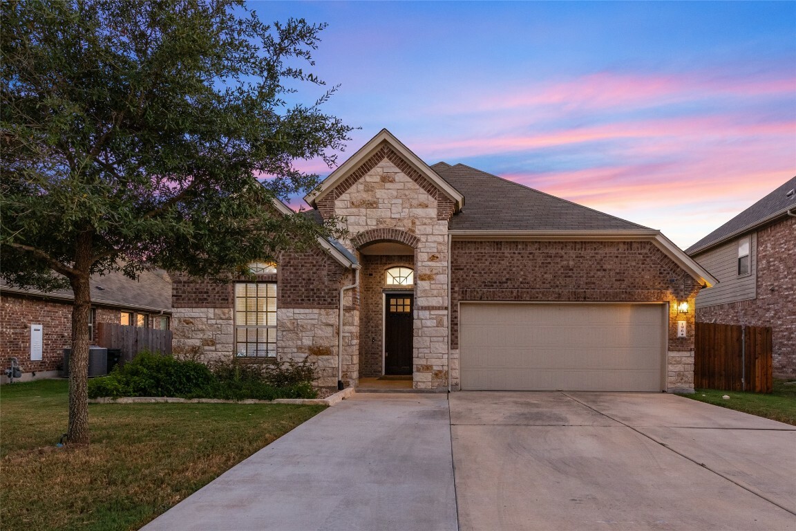 Property Photo:  196 Lost Ridge Way  TX 78610 