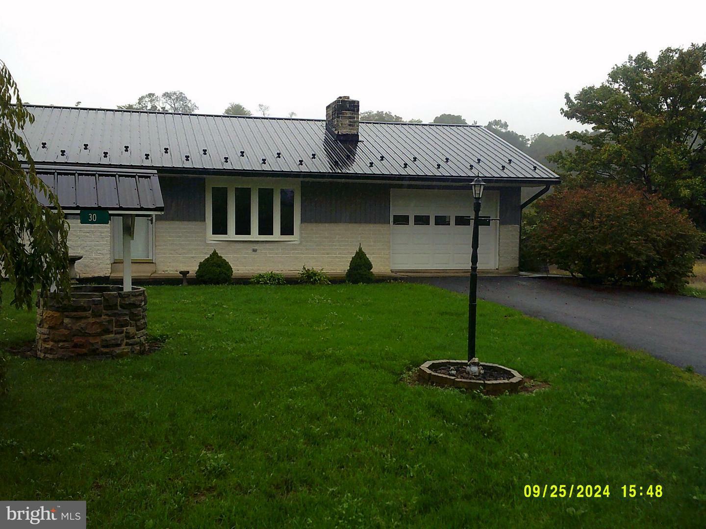 Property Photo:  30 Pauls Lane  PA 17047 