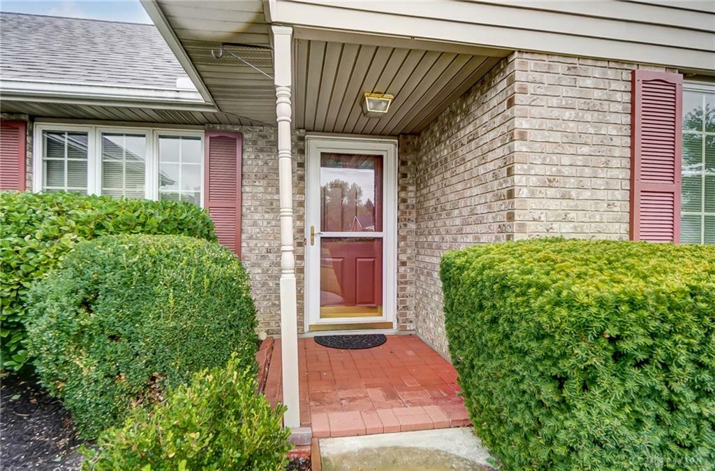 Property Photo:  1529 Brook Park Drive  OH 45373 