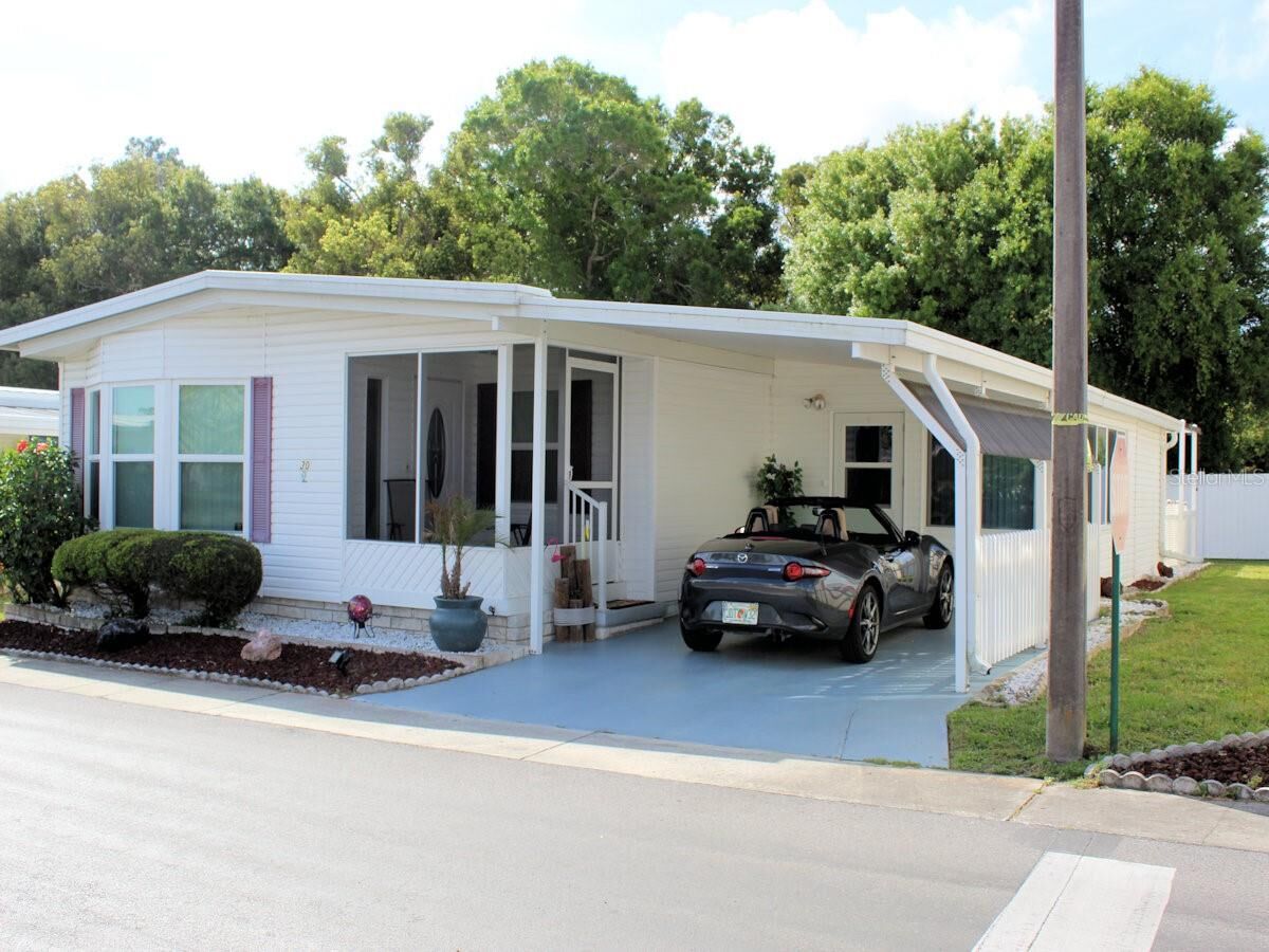 Property Photo:  30 Royal Palm Circle  FL 33778 