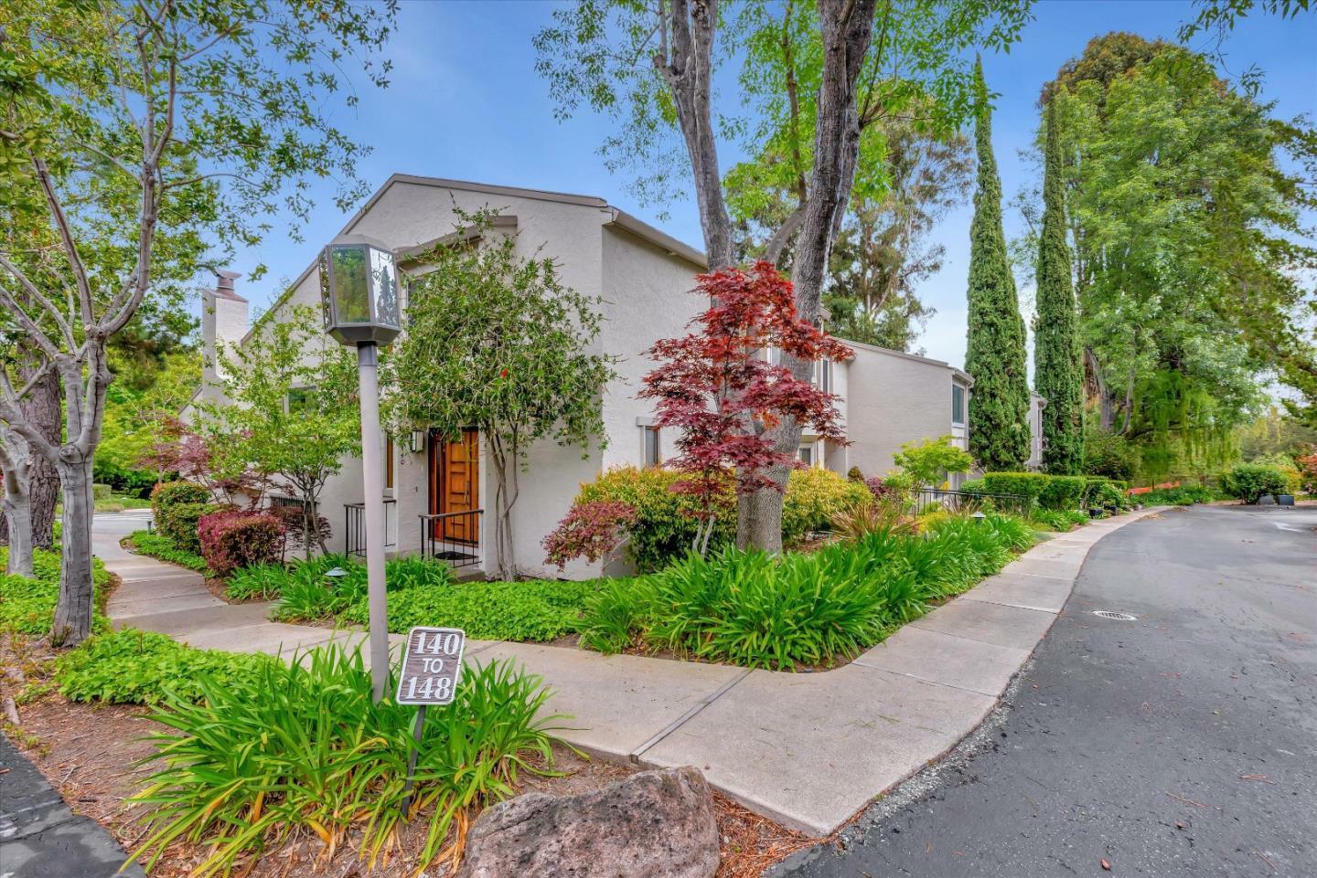 140 Sand Hill Circle  Menlo Park CA 94025 photo