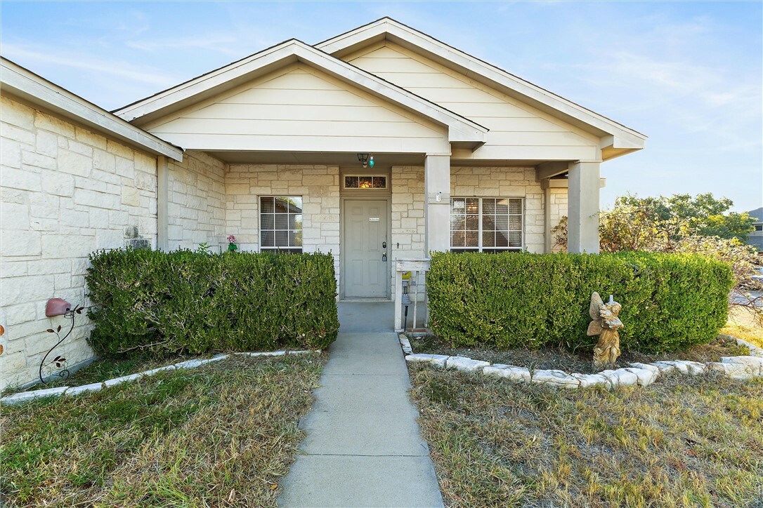 Property Photo:  3012 Rain Dance Loop  TX 76548 