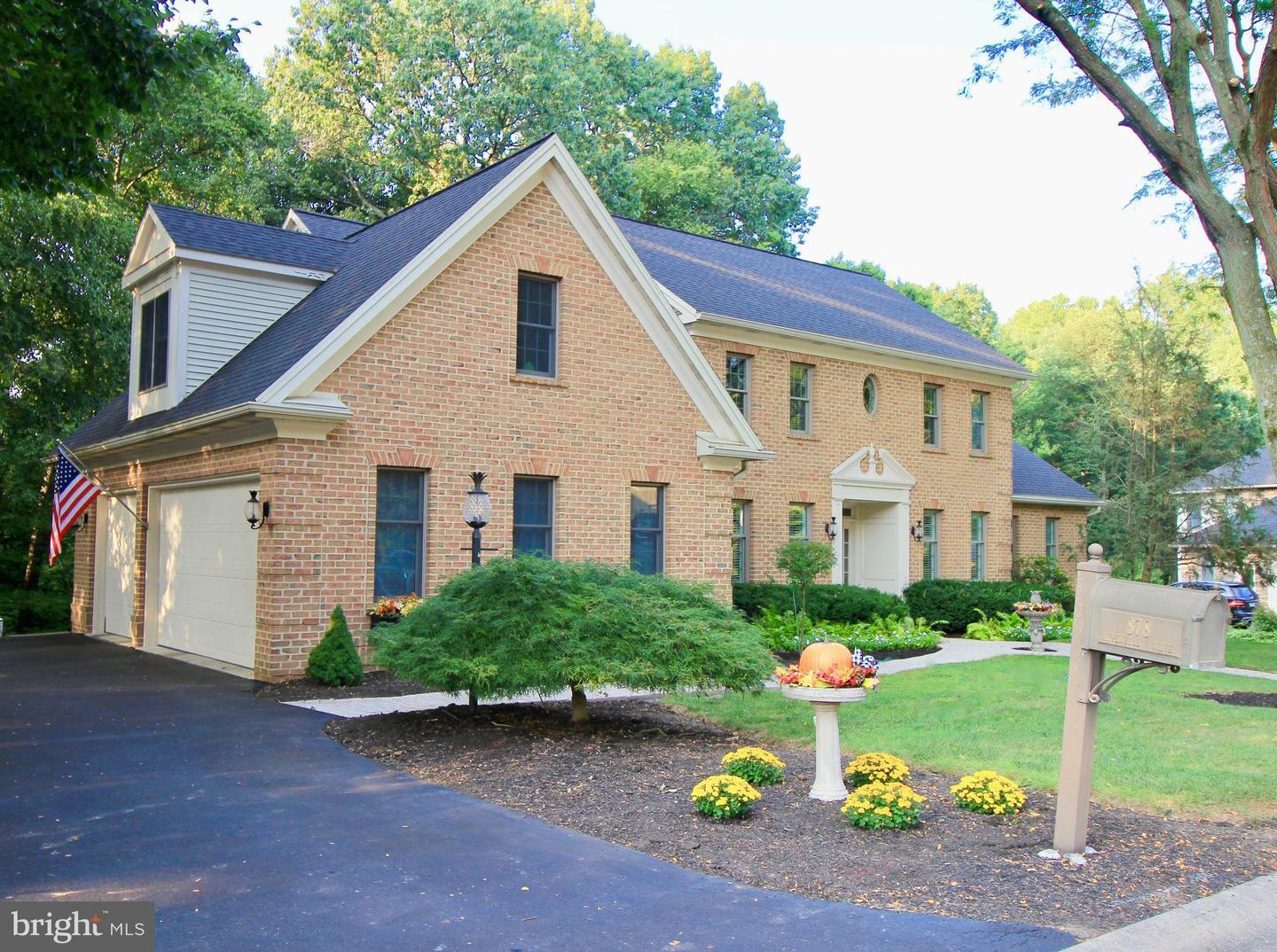 Property Photo:  878 Appenzell Drive  PA 17036 