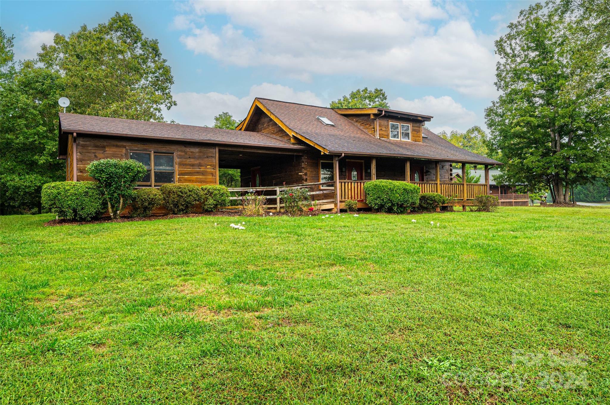 Property Photo:  89 Birchfield Mill Loop  NC 28761 