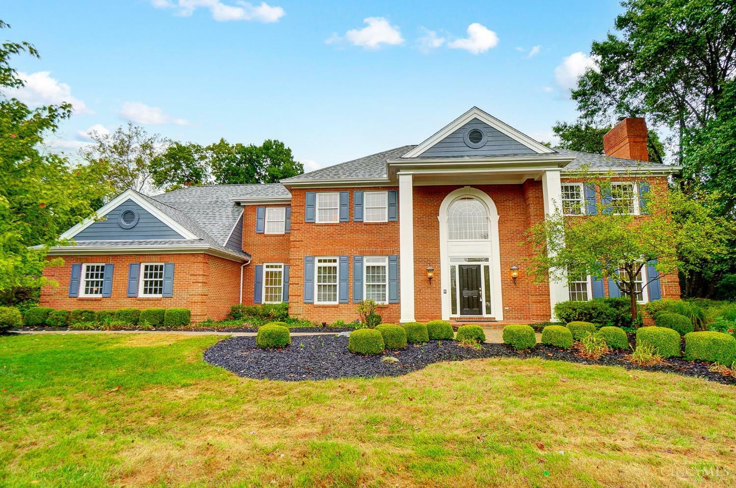 Property Photo: 8 Hetherington Court OH 45246