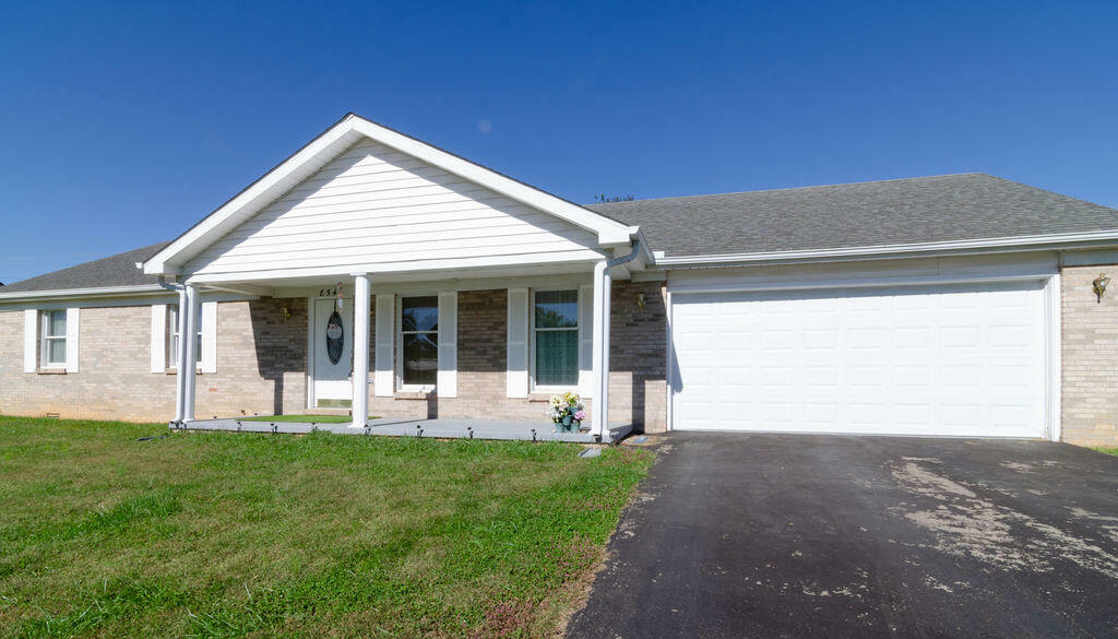 Property Photo:  854 West Bourbon Road  KY 42503 