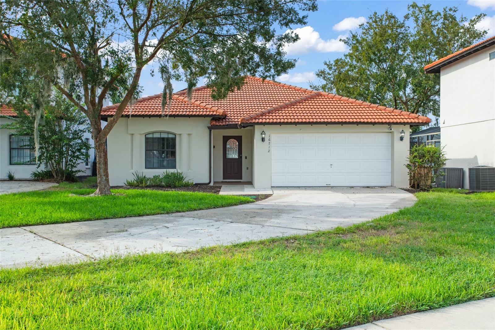 Property Photo:  16712 Lazy Breeze Loop  FL 34714 