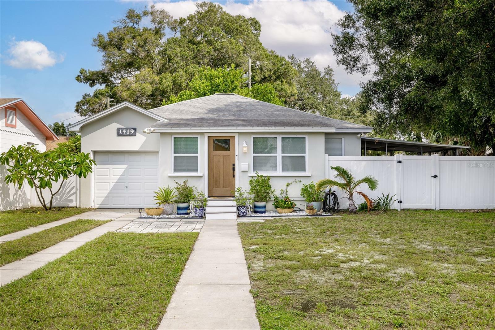 Property Photo:  1419 30th Avenue N  FL 33704 