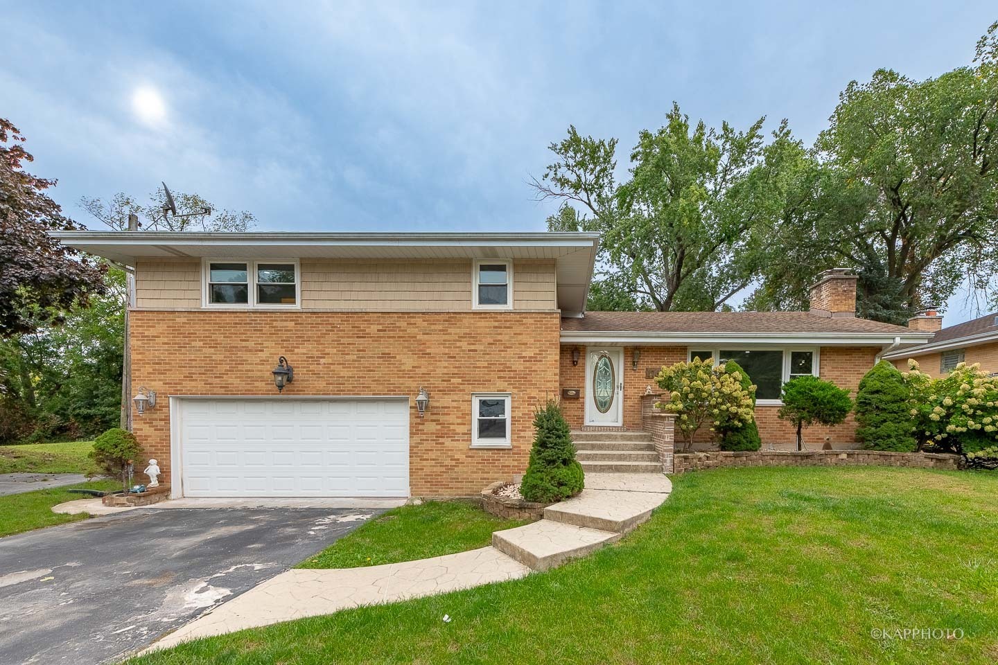 Property Photo:  1769 Campbell Avenue  IL 60016 