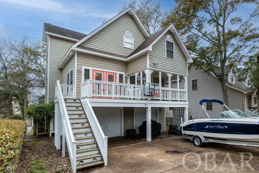 Property Photo:  811 Colington Drive  NC 27948 