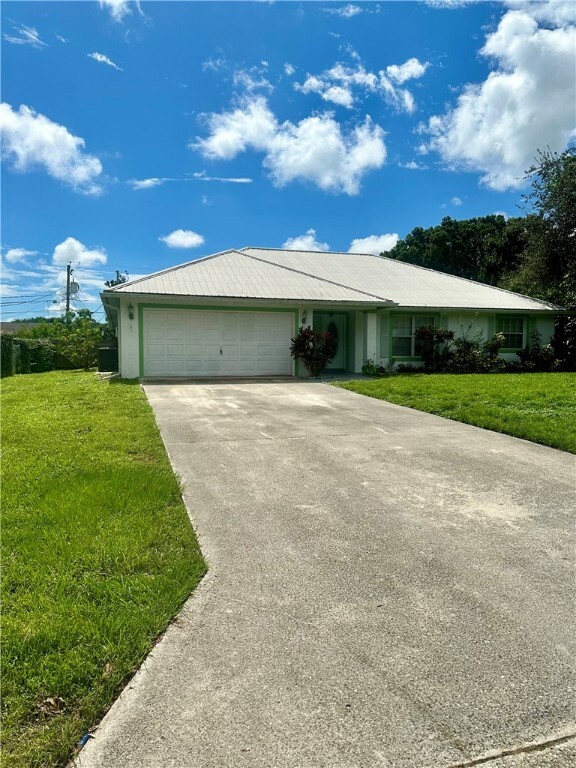 Property Photo:  1675 19th Place SW  FL 32962 