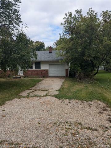 Property Photo:  2818 Doyle Street  MI 48453 