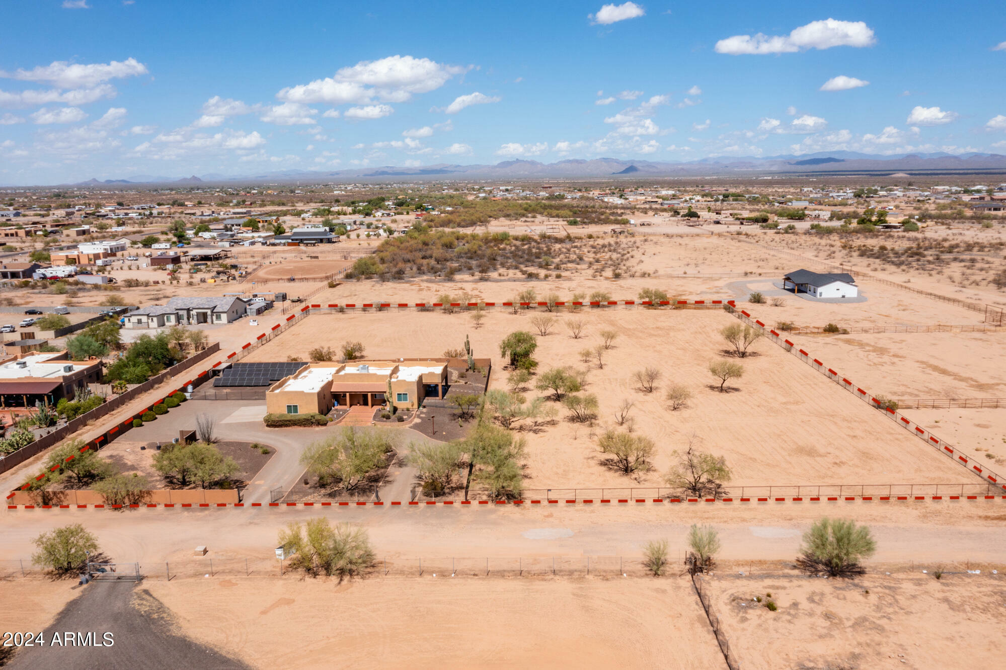 Property Photo:  20918 W Dale Lane  AZ 85361 