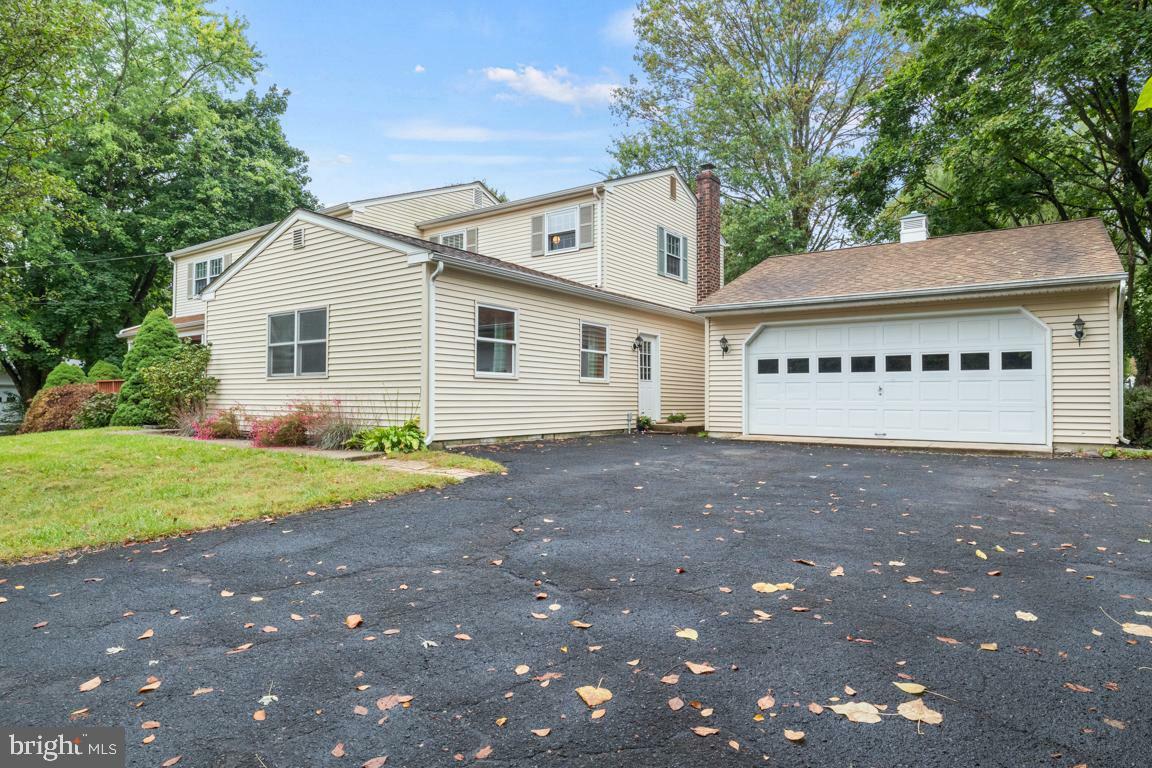 Property Photo:  112 Swedesford Road  PA 19002 