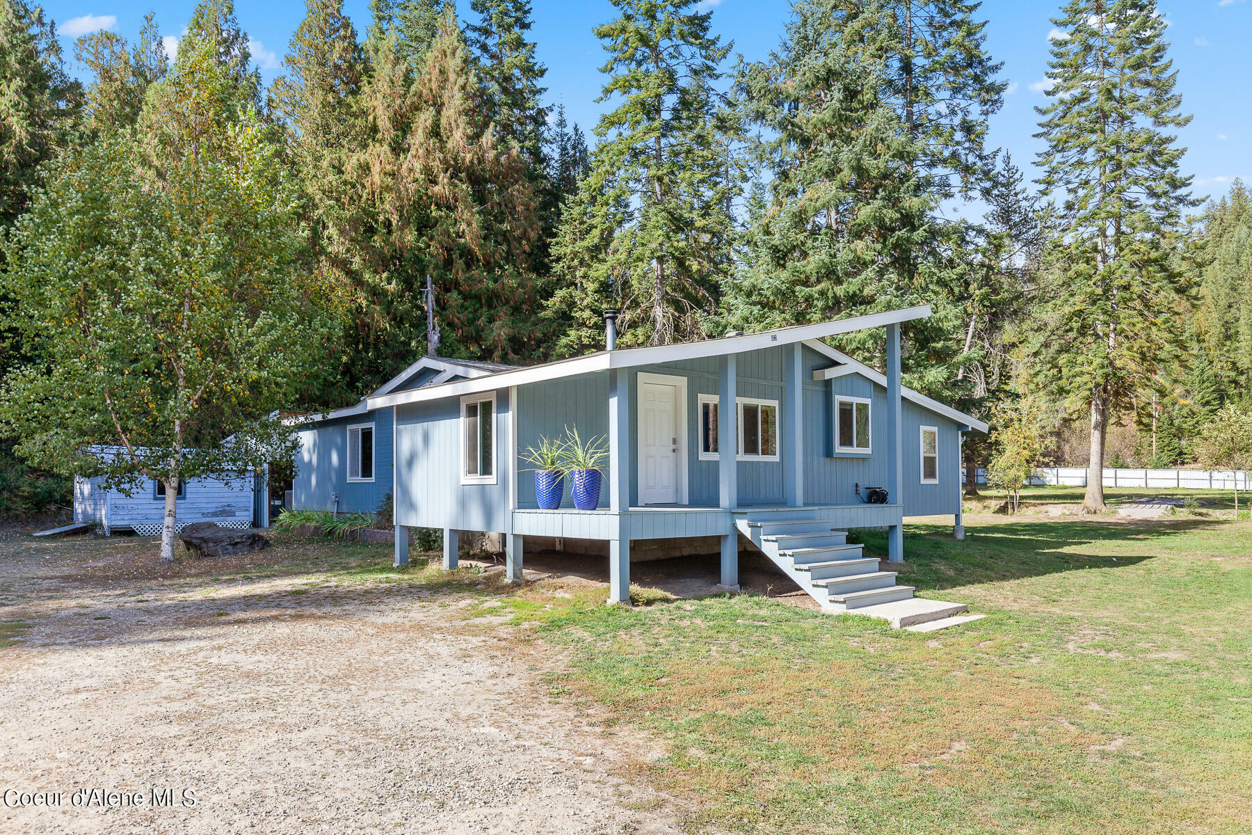 Property Photo:  16798 W Left Fork Rd  ID 83854 