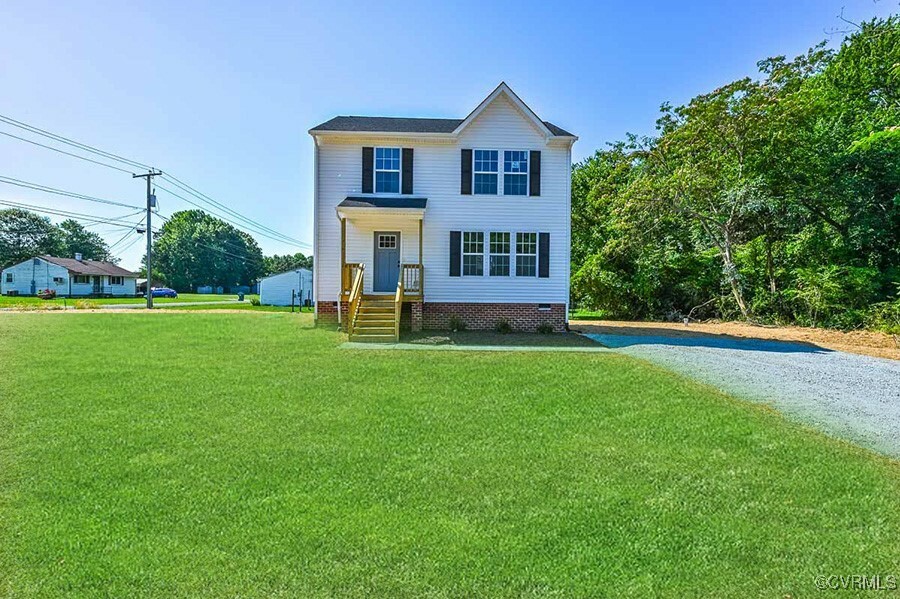 Property Photo:  727 Lake Caroline Drive  VA 22546 