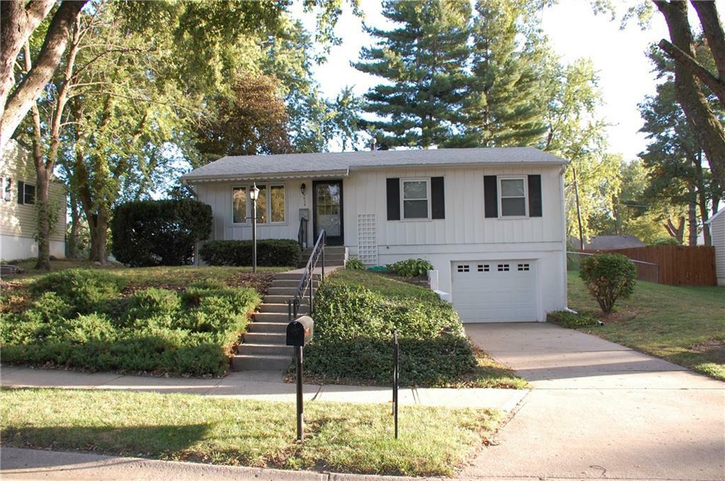 Property Photo:  3012 Kathleen Avenue  MO 64506 