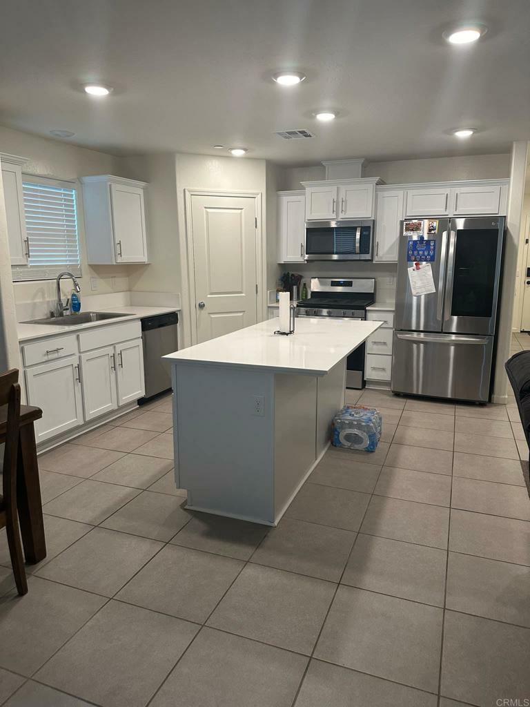 Property Photo:  632 Spanish Bay Street  CA 93274 