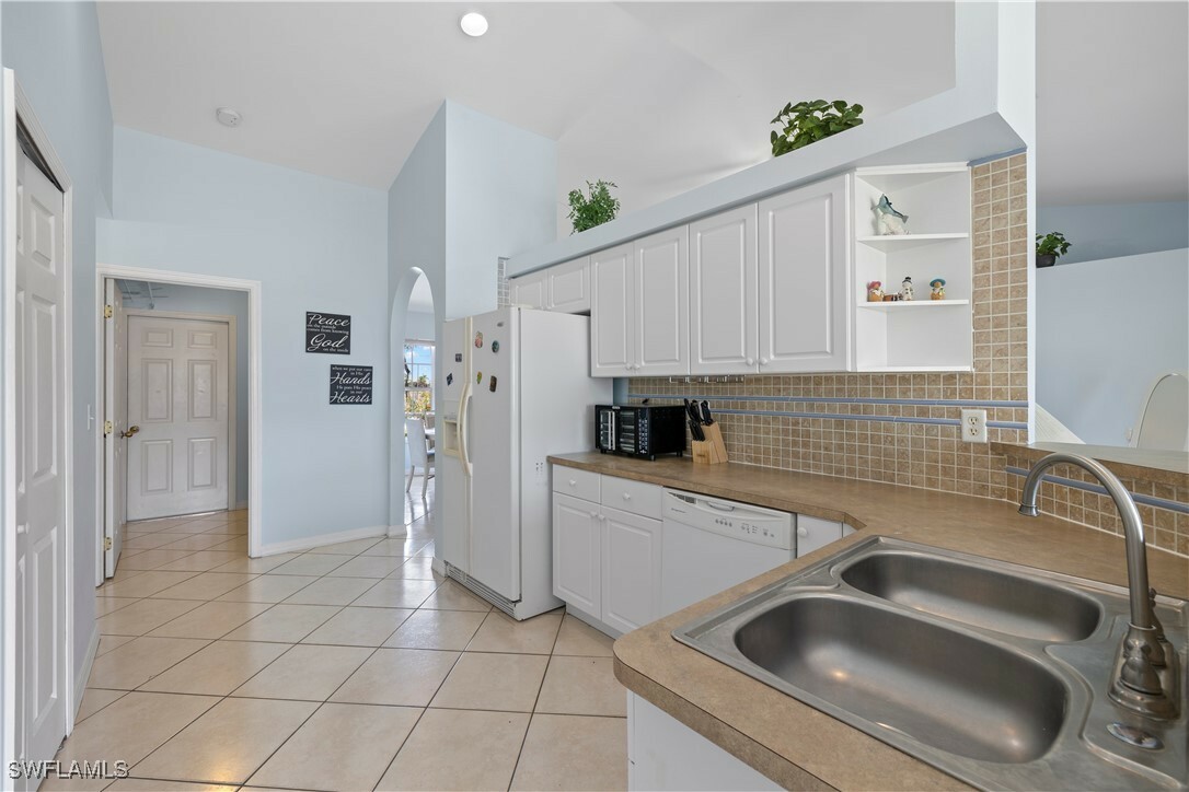 Property Photo:  1708 Diplomat Parkway W  FL 33993 