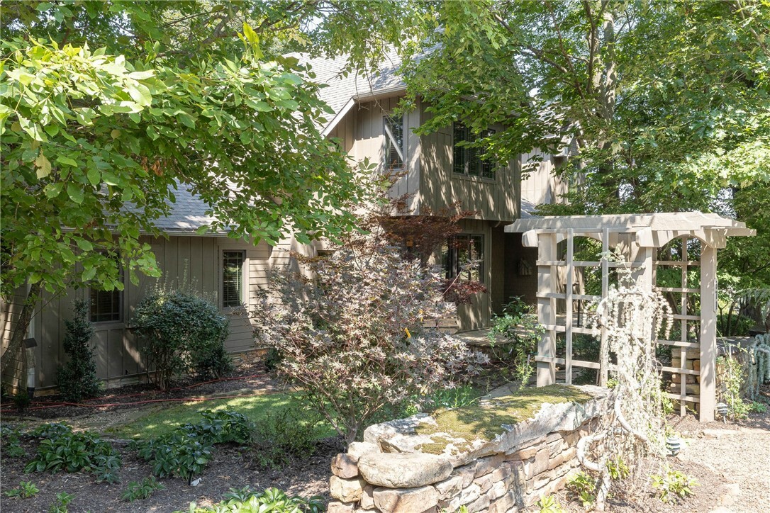 Property Photo:  671 Sequoyah Drive  AR 72701 