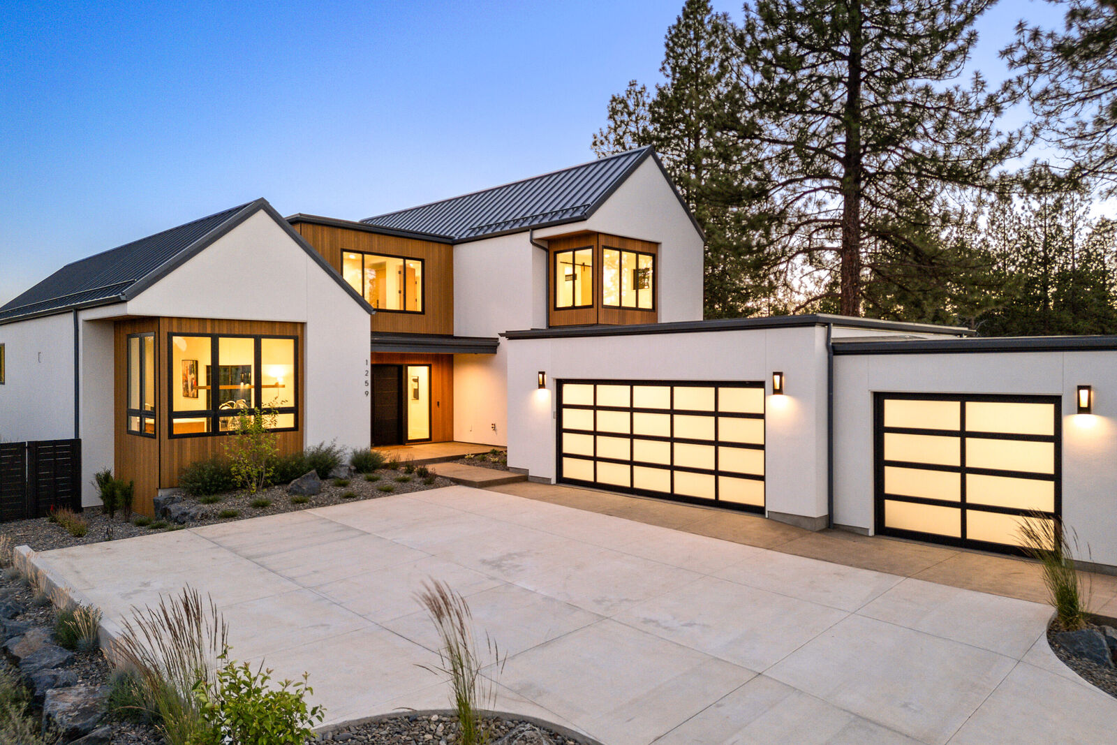 Property Photo: 1259 NW Stanhope Way Lot 252 OR 97703