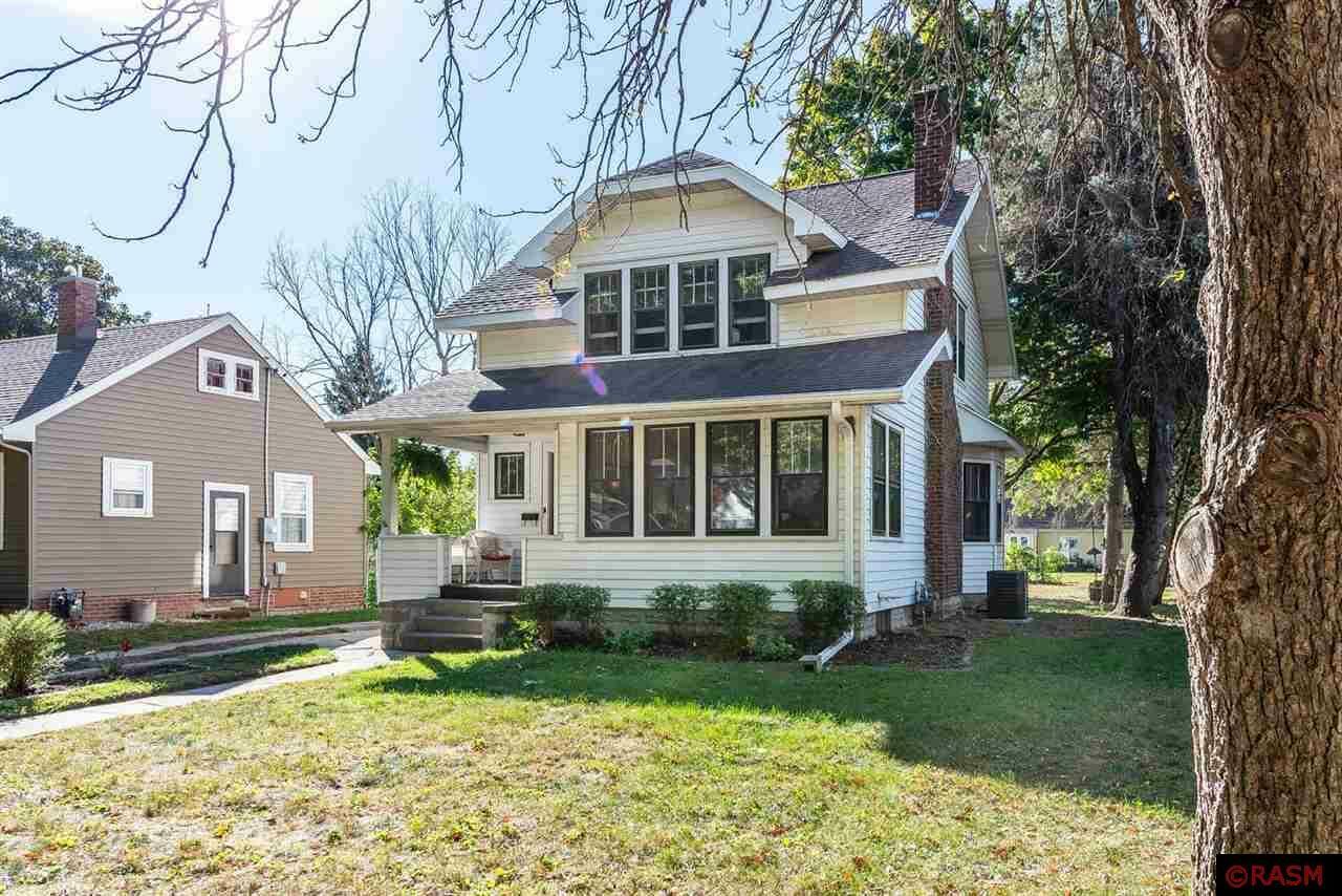 Property Photo:  833 Nicollet Avenue  MN 56003 