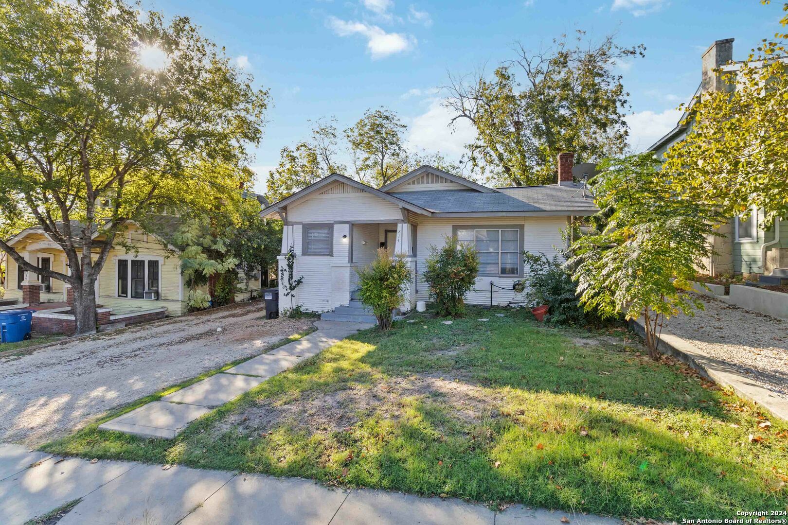 814 W Magnolia Ave 2  San Antonio TX 78212 photo