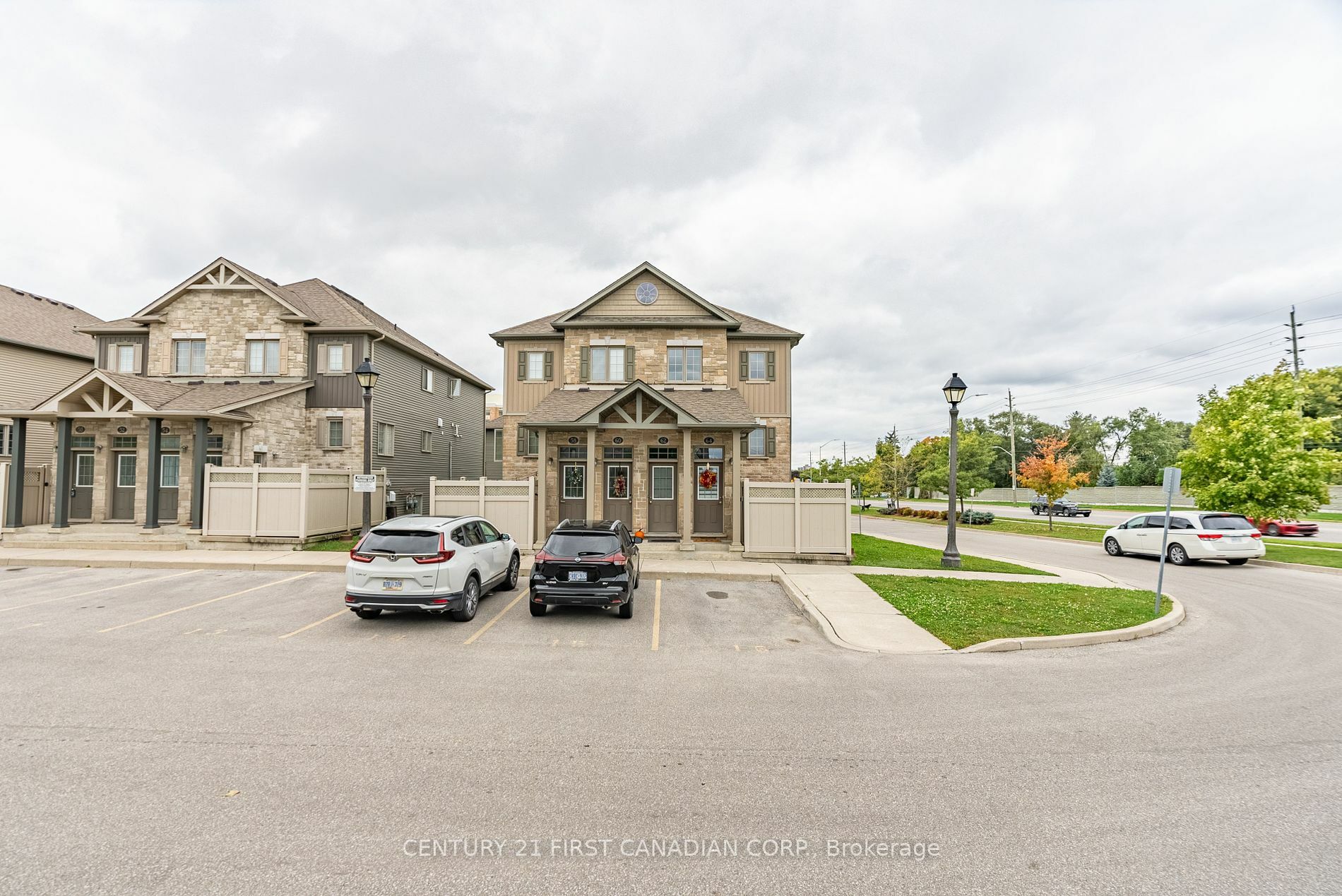 Photo de la propriété:  3200 Singleton Ave 62  ON N6L 0C7 